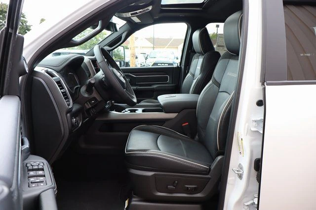 2026 RAM 2500 Laramie - Photo 14