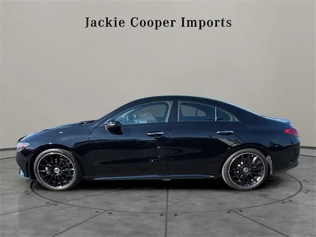 2023 Mercedes Benz CLA 250 4MATIC photo 2