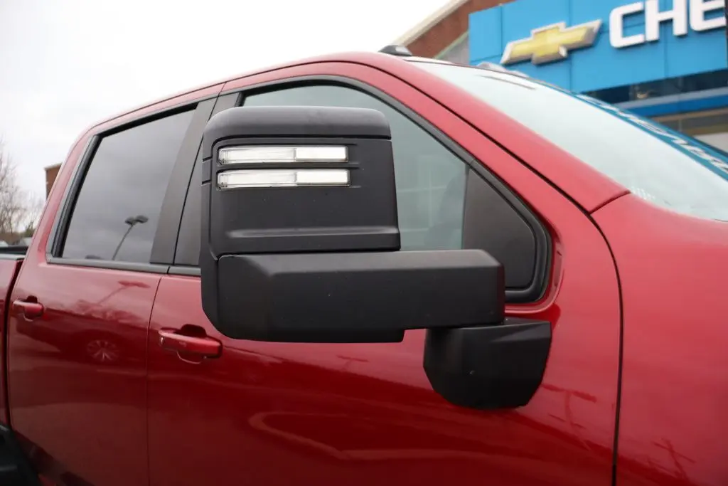 2022 Chevrolet Silverado 3500HD LT photo 2