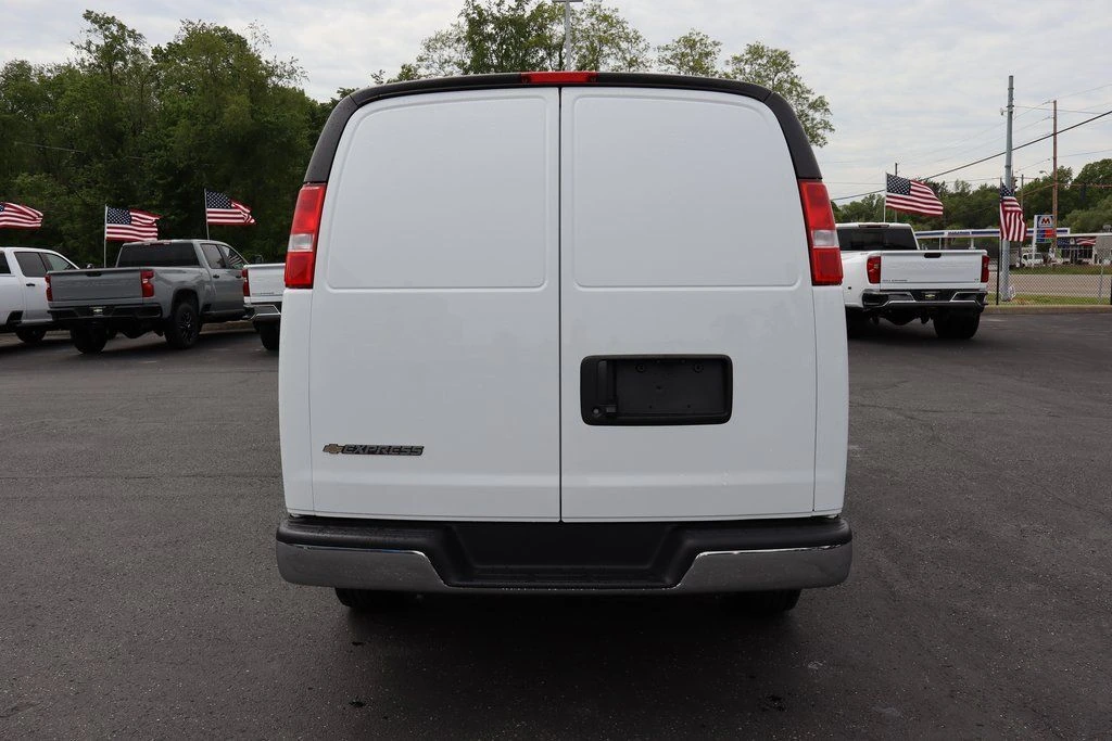 2025 Chevrolet Express Cargo Work Van - Photo 22