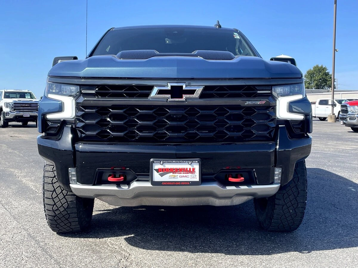 2024 Chevrolet Silverado 1500 ZR2 - Photo 9