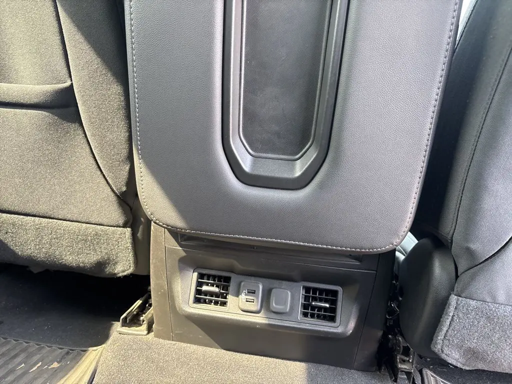 2020 Gmc Sierra SLE photo 33