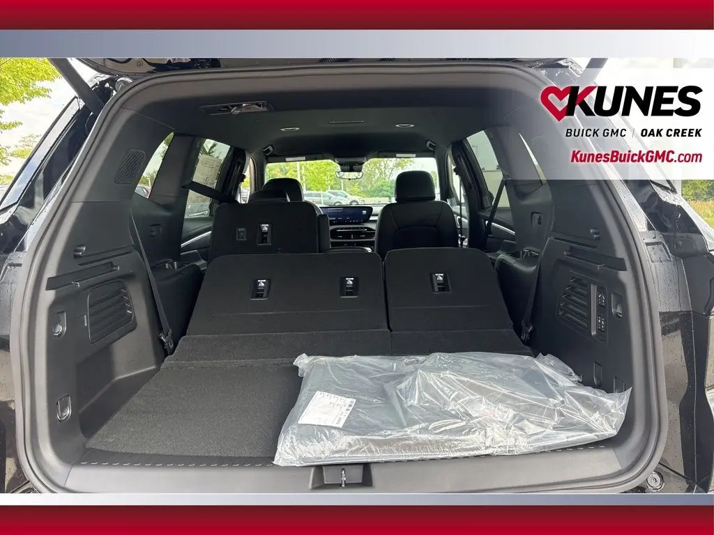 2026 Buick Enclave Sport Touring photo 6