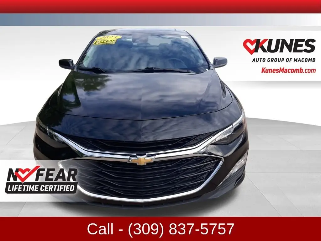 2023 Chevrolet Malibu 1LT photo 2