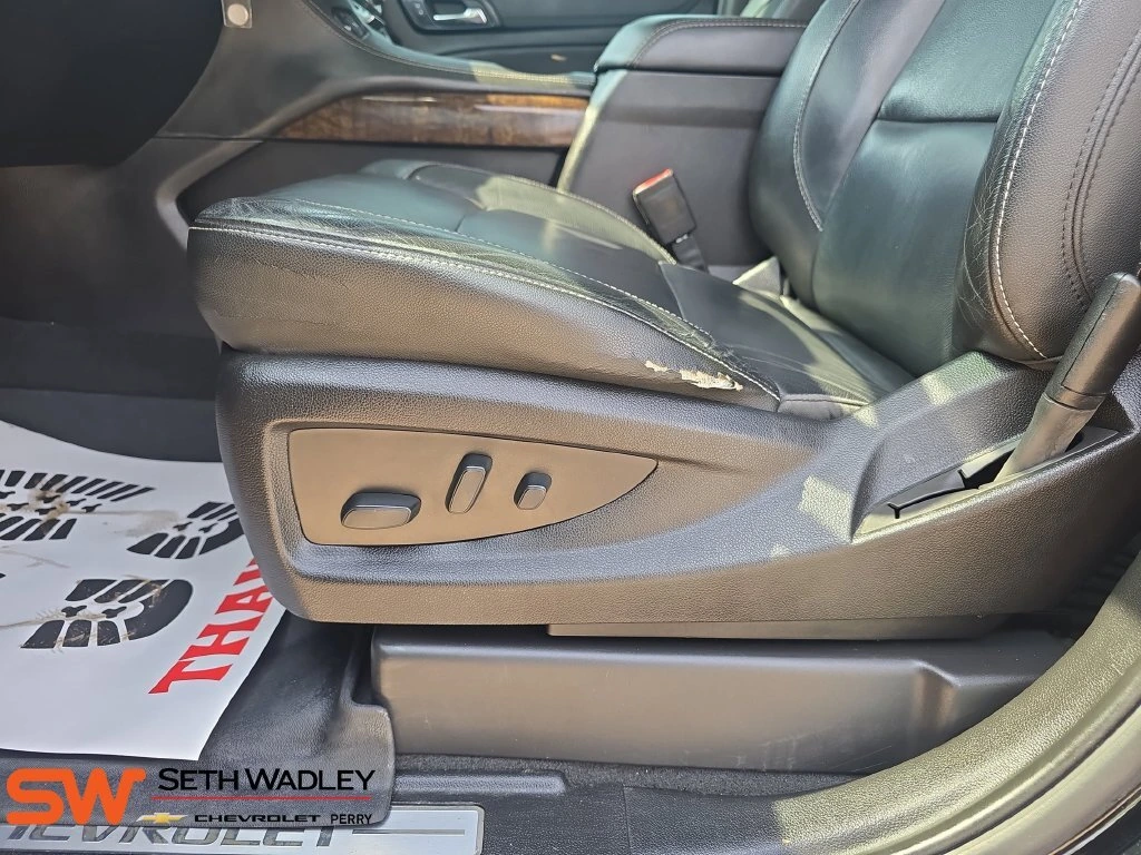 2019 Chevrolet Suburban LT - Photo 30