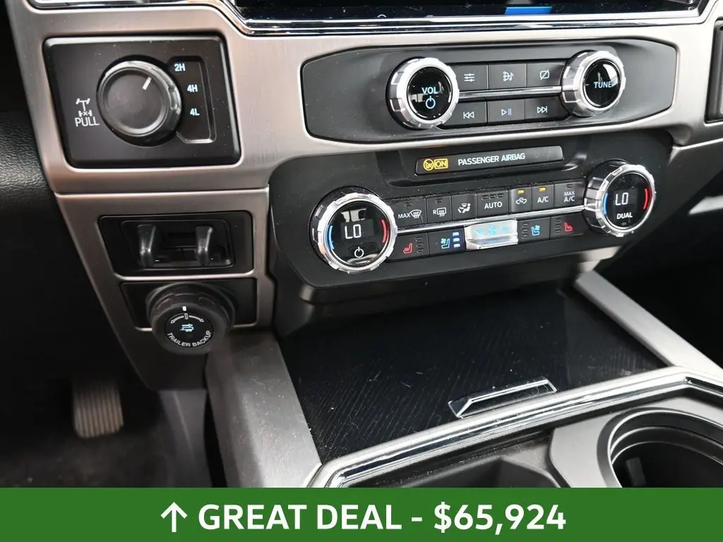 2022 Ford F-250 Platinum photo 16