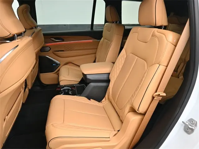 2024 Jeep Grand Cherokee L Summit photo 24
