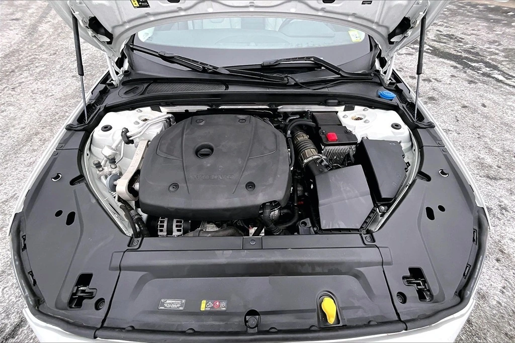 2021 Volvo - image 29