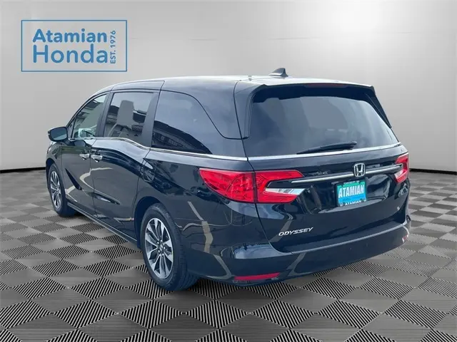 2024 Honda Odyssey EX-L photo 3