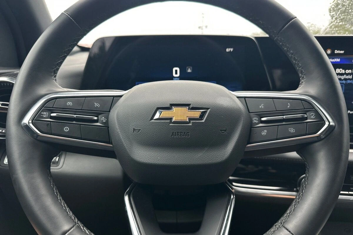 2025 Chevrolet Equinox LT - Photo 24
