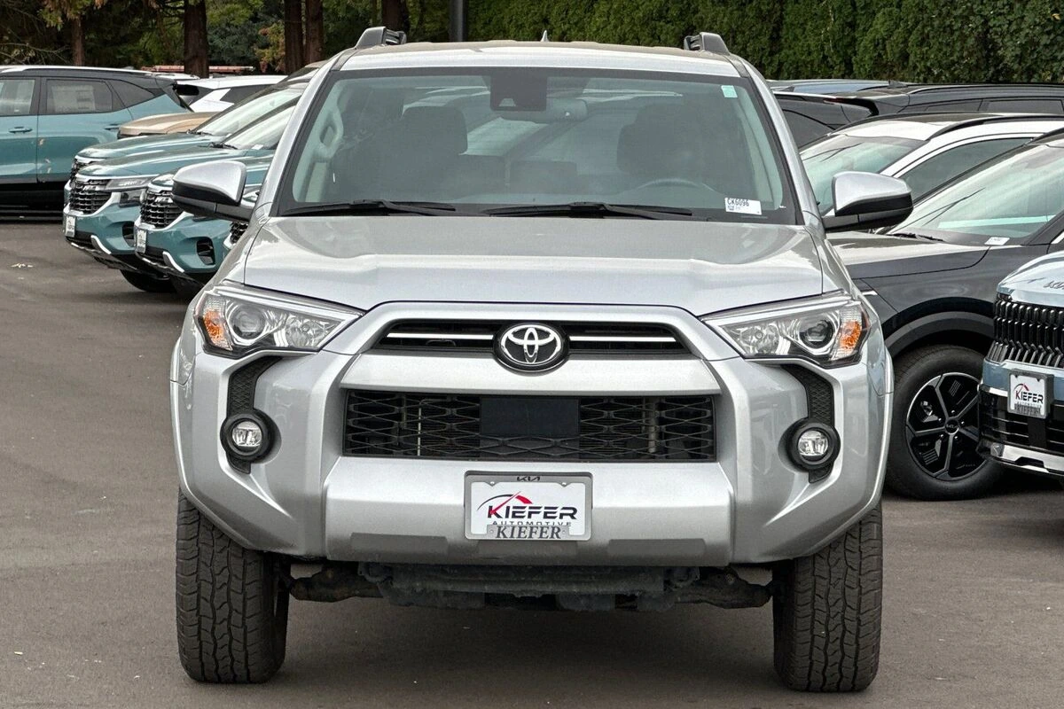 2024 Toyota 4Runner SR5 - Photo 9