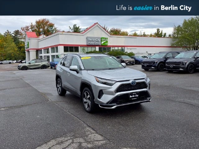 2022 Toyota RAV4 SE
