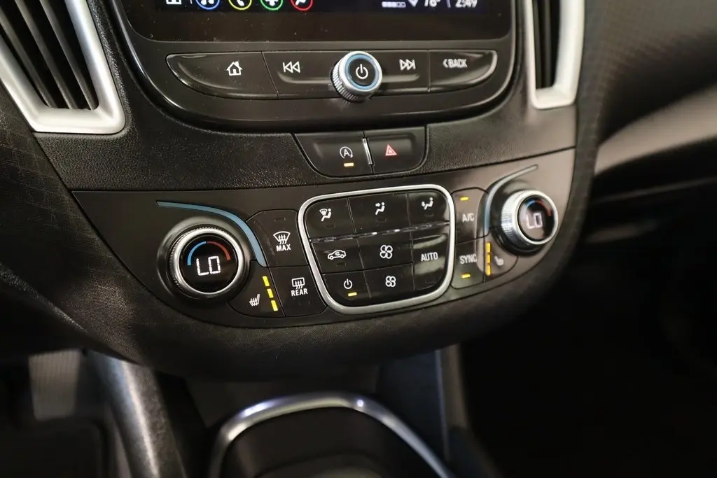 2024 Chevrolet Malibu 1LT photo 7