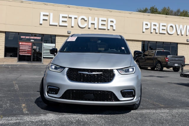 2026 Chrysler Pacifica Limited - Photo 9