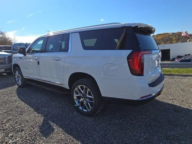 2026 Gmc Yukon XL photo 3