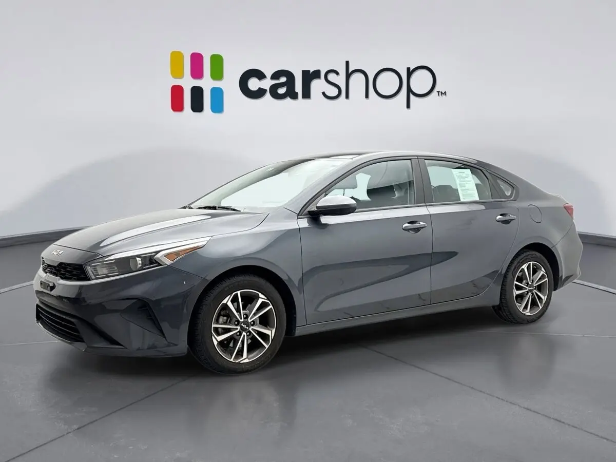 2023 Kia Forte LXS's photo