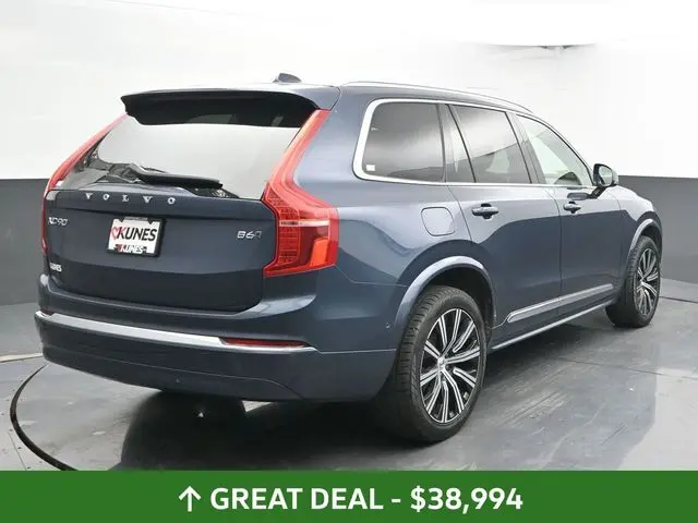 2023 Volvo XC90 Plus photo 7