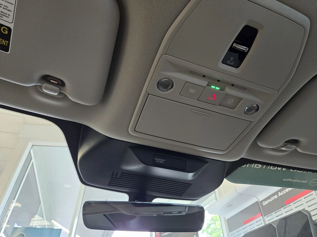 2026 Nissan LEAF Platinum+ - Photo 12