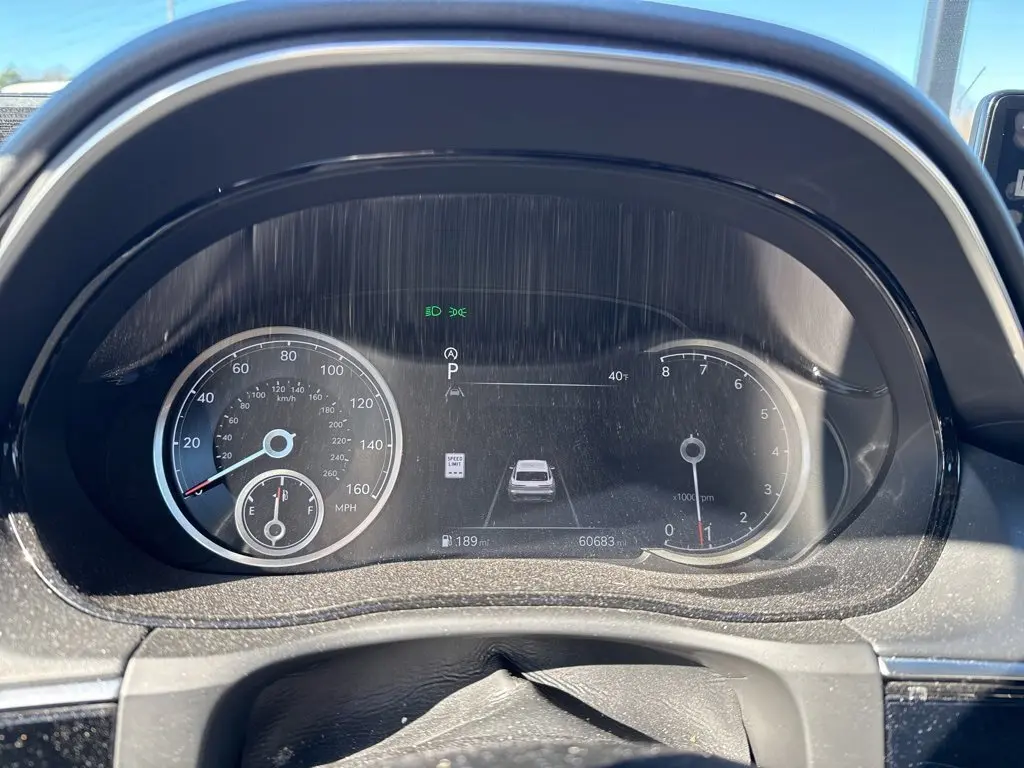 2023 Genesis GV70 2.5T Select photo 4