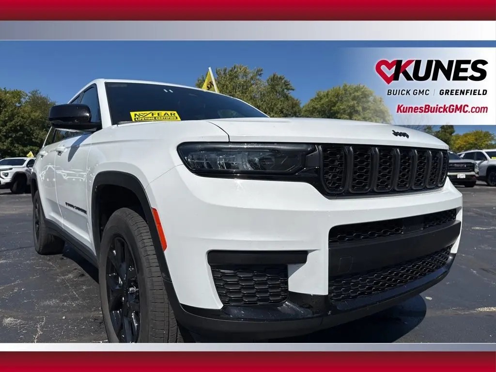 2024 Jeep Grand Cherokee Altitude photo 10