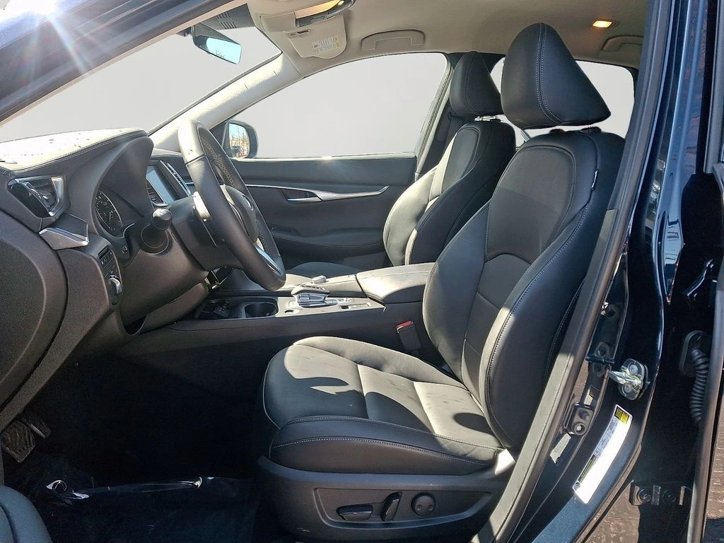 2025 INFINITI QX50 Pure - Photo 14