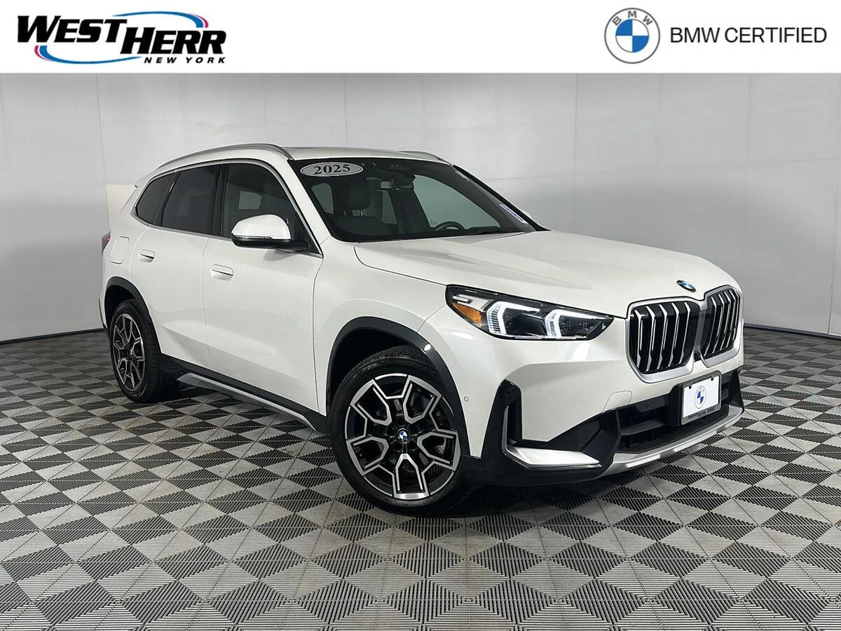 2025 BMW X1 28i