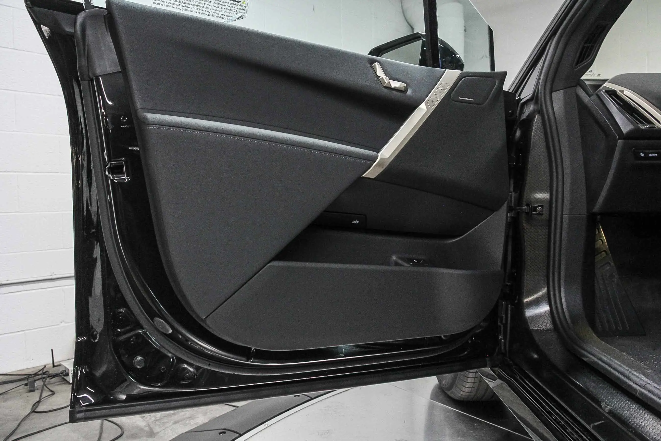 2026 Bmw iX photo 16