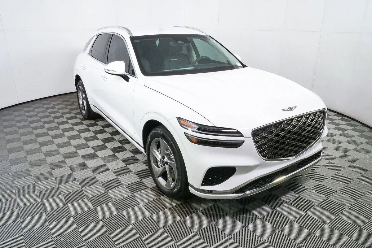 2027 GENESIS GV70