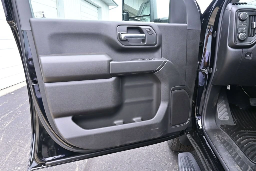 2026 Chevrolet Silverado 2500 HD Custom - Photo 16