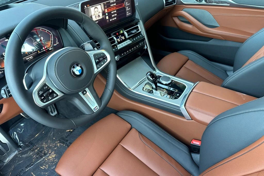 2026 BMW 8 Series 840i - Photo 8