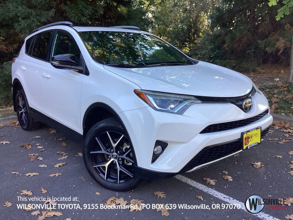 2017 Toyota RAV4 SE