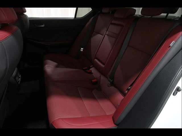 2023 Lexus IS 300 - Photo 19