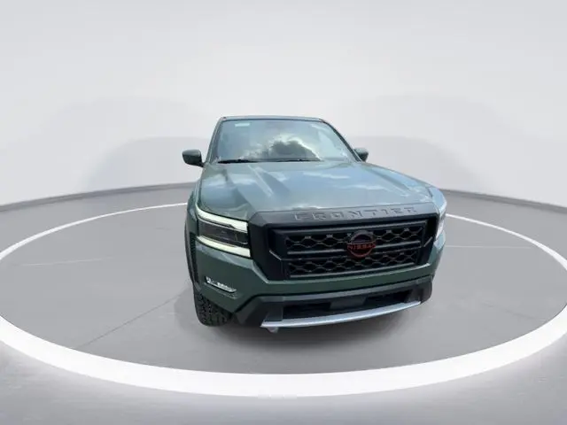 2024 Nissan Frontier PRO-4X photo 2