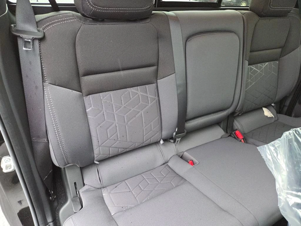 2026 Nissan Frontier SV - Photo 13