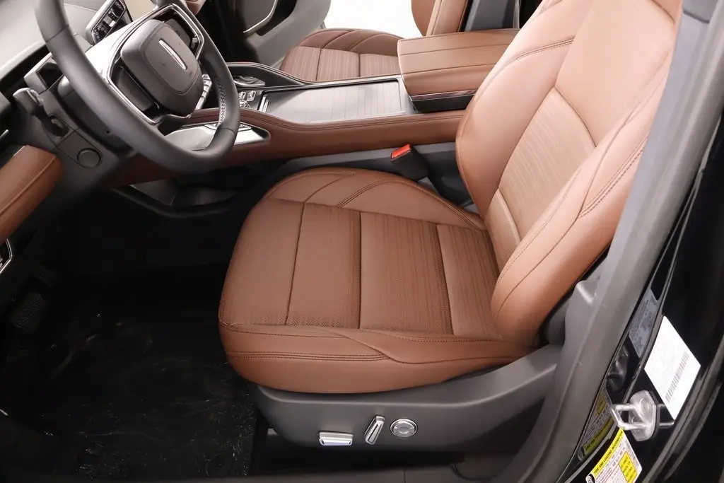 2026 Lincoln Nautilus Reserve photo 2