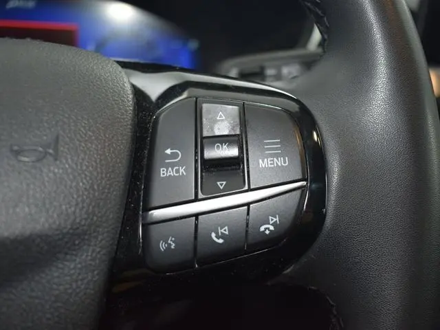 2022 Ford Escape Titanium photo 10