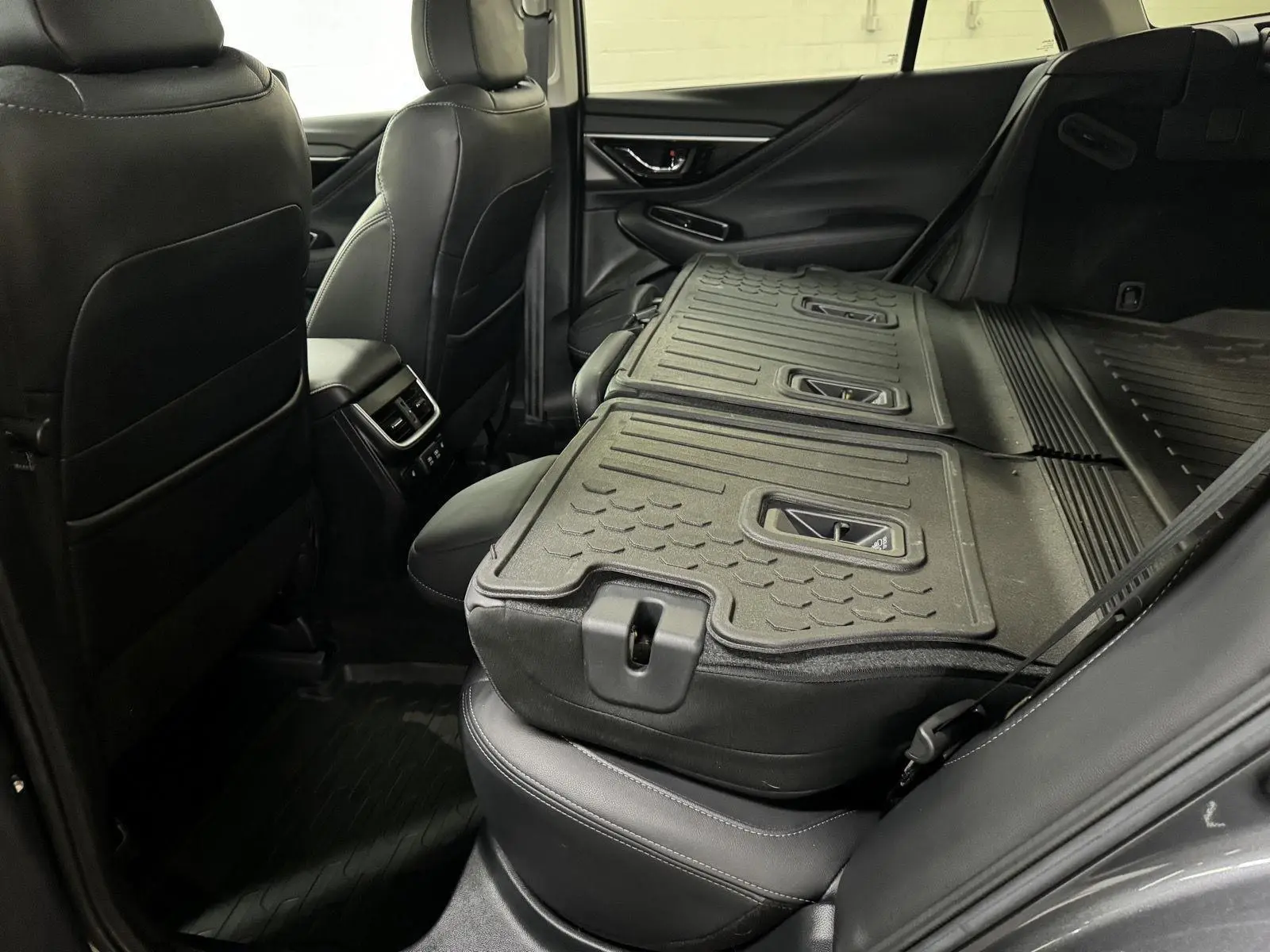 2021 Subaru Outback Limited XT photo 27
