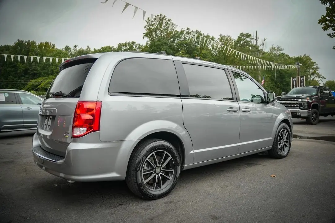 2018 Dodge Grand Caravan GT photo 12