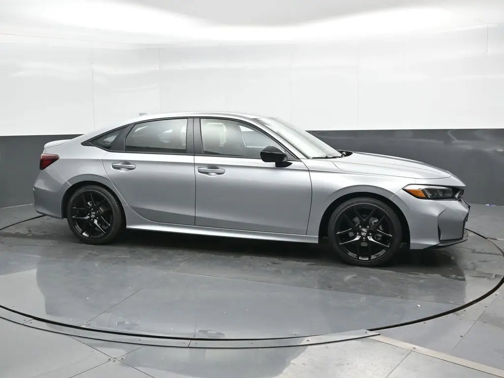 2026 Honda Civic Sport photo 3