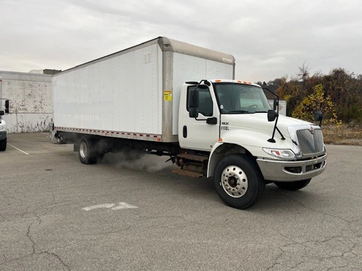 2019 International MV - image 8