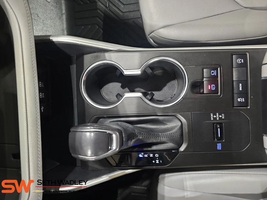 2021 Toyota Highlander XLE - Photo 26