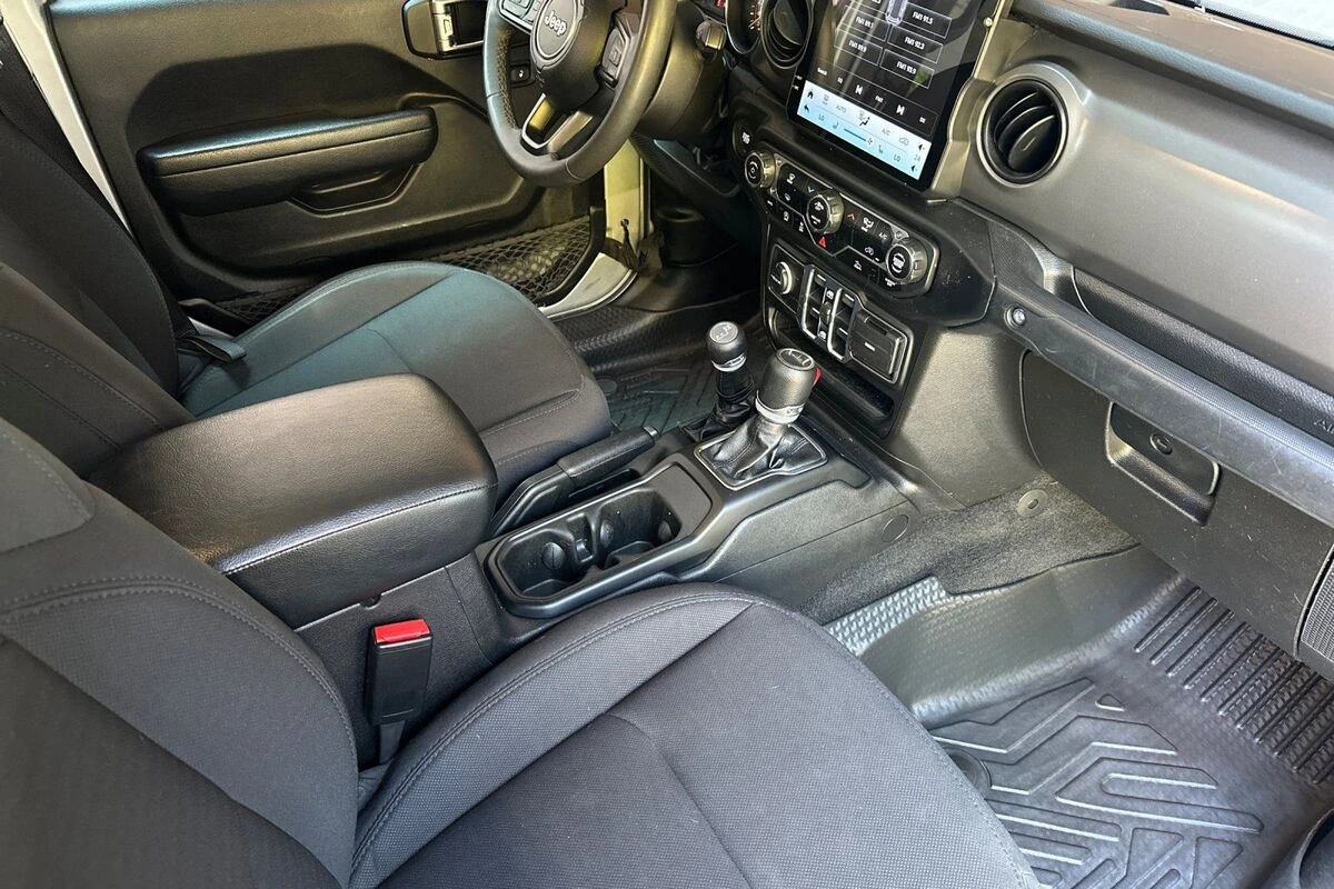 2023 Jeep Gladiator Sport S - Photo 15