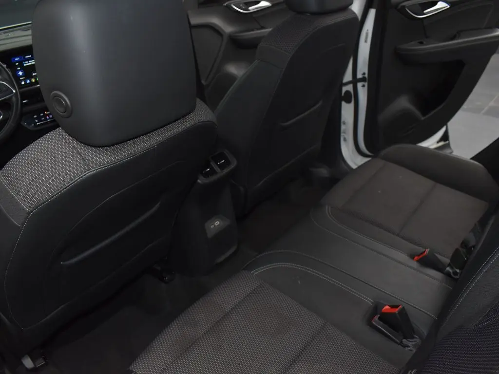 2023 Buick Envision Preferred photo 24