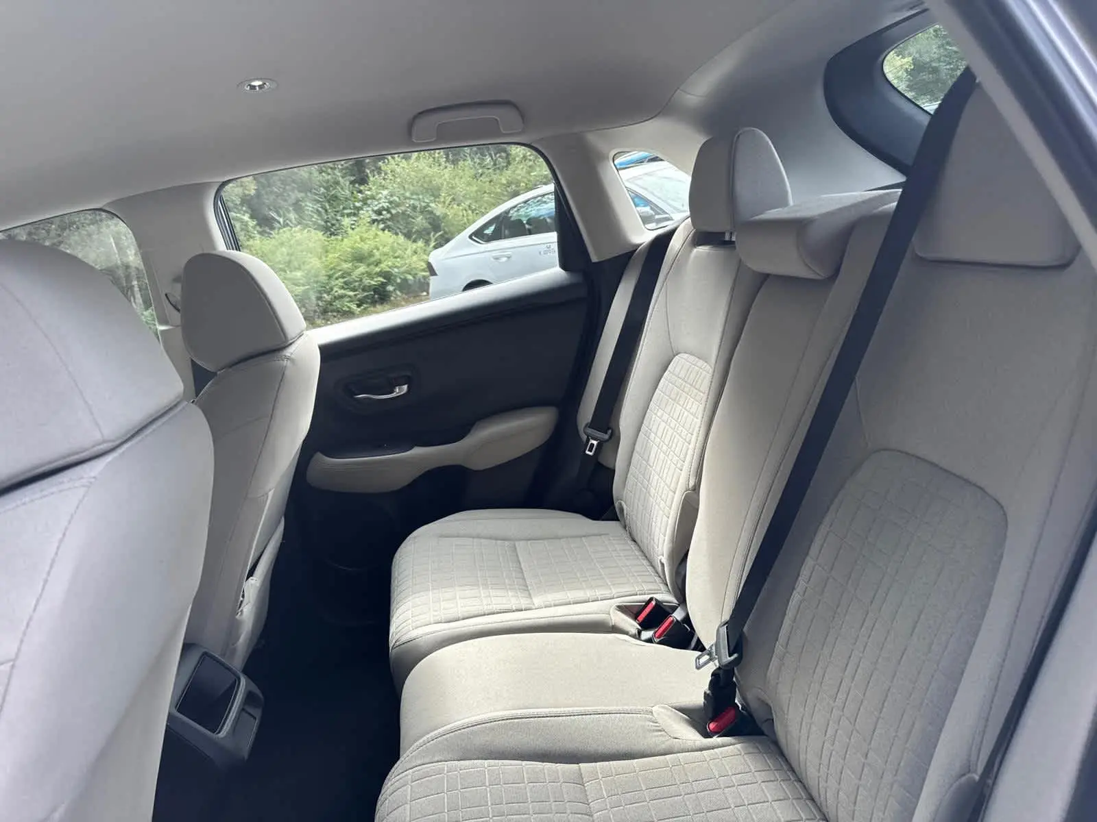 2024 Honda HR-V LX photo 29