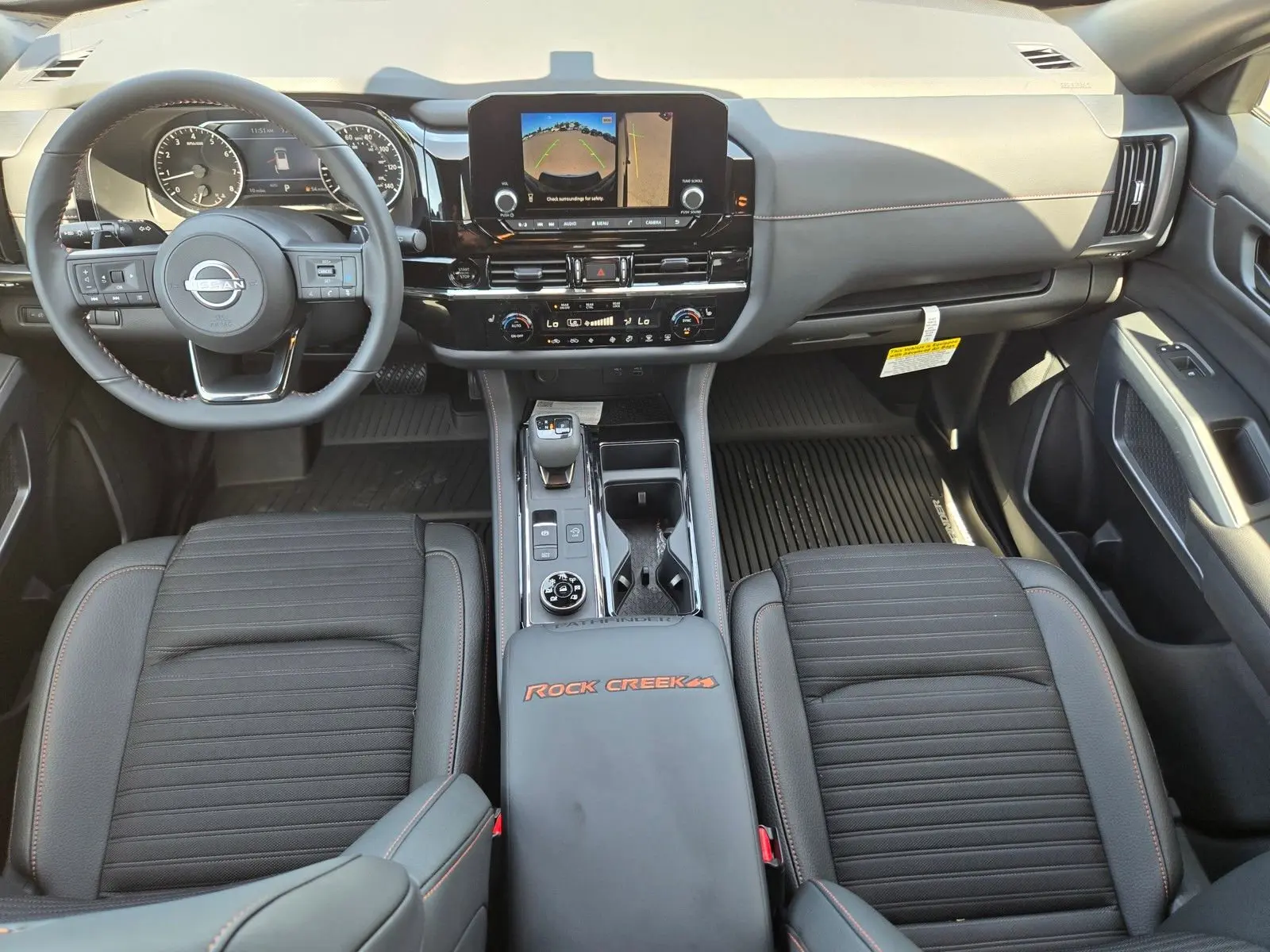 2025 Nissan Pathfinder Rock Creek photo 6