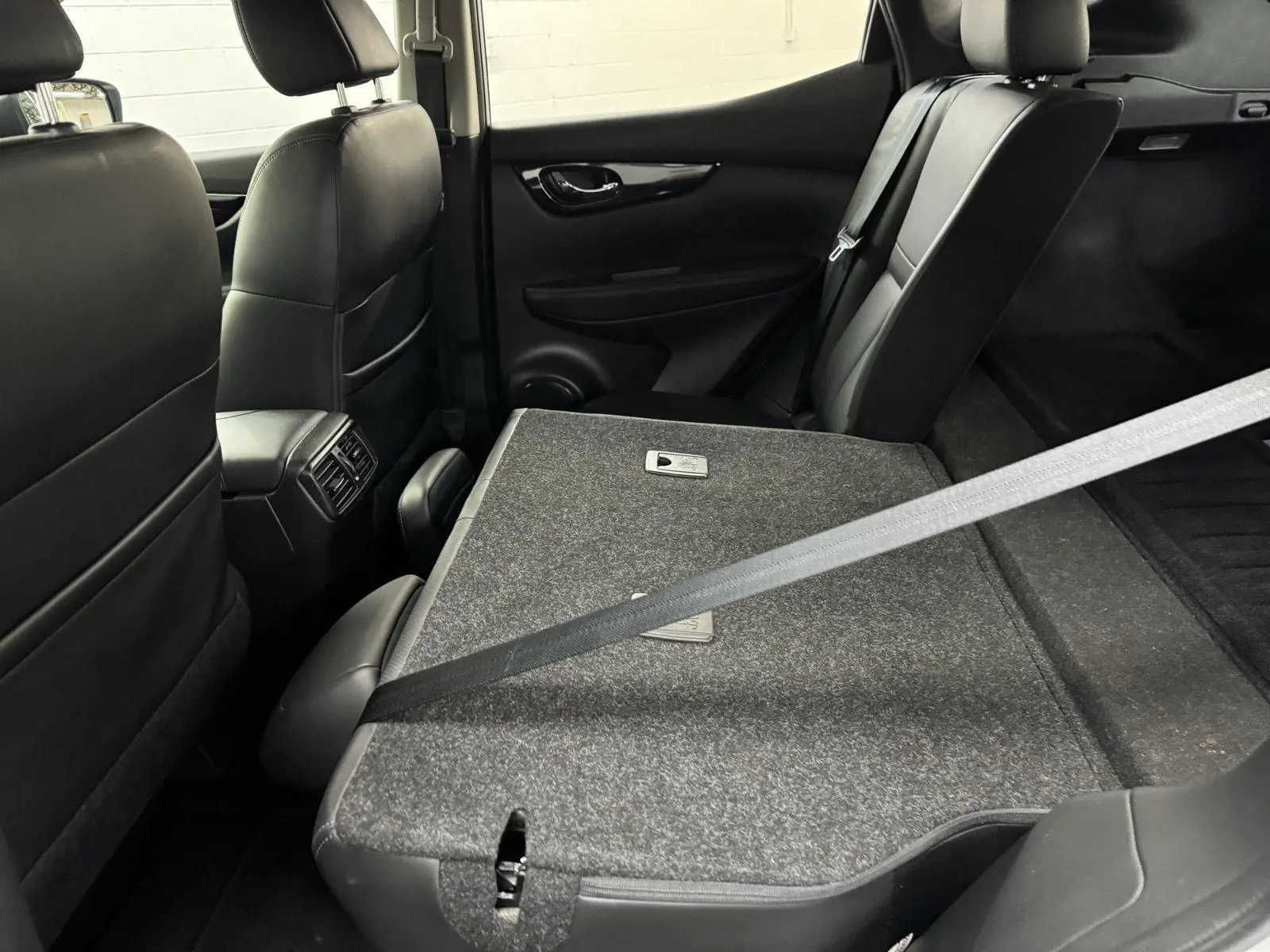 2017 Nissan Rogue Sport SL photo 26