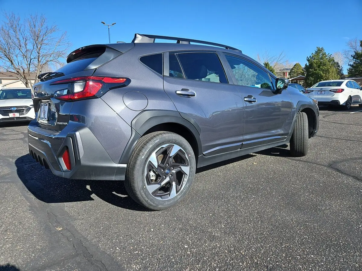 2025 Subaru Crosstrek Limited photo 3