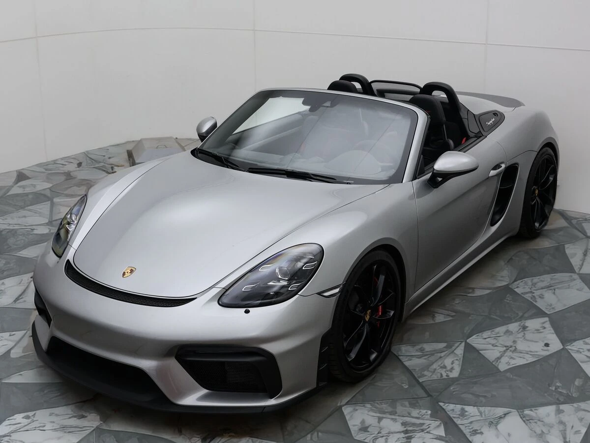 2022 Porsche 718 Spyder - Photo 8
