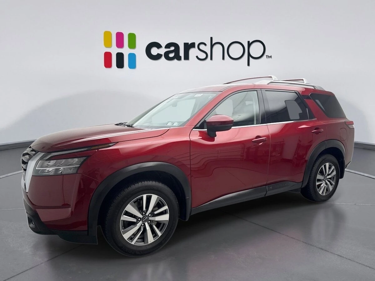 2023 Nissan Pathfinder SL 4WD's photo