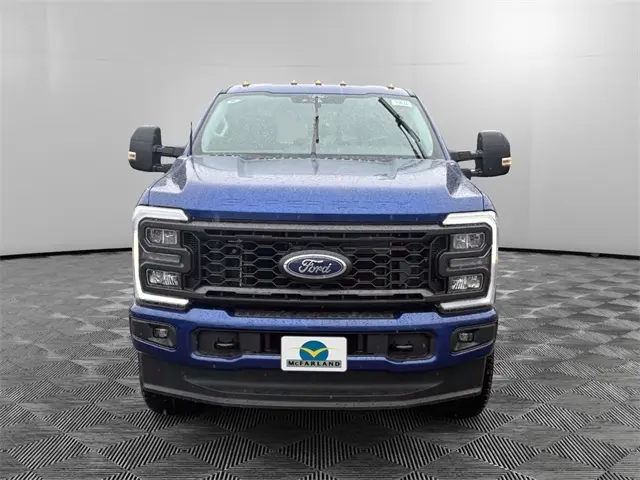 2026 Ford F-350 photo 8